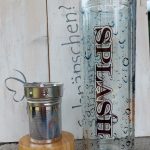 doppelwandige Getränkeflasche aus Glas mit Bambusdeckel